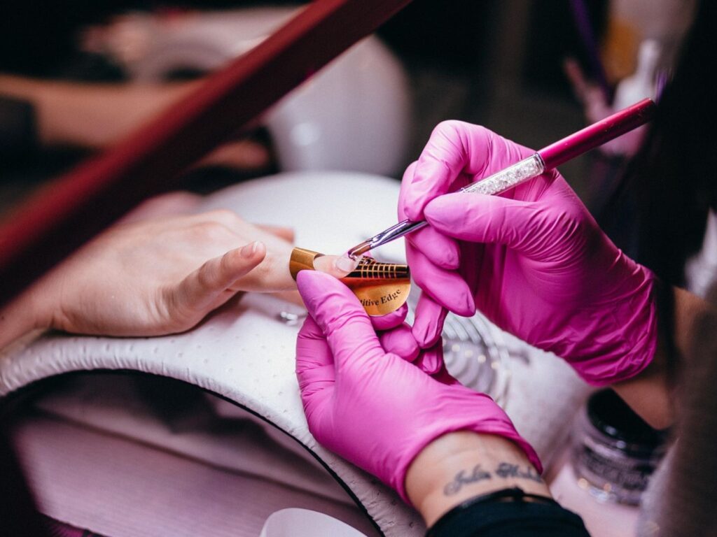 moon manicure