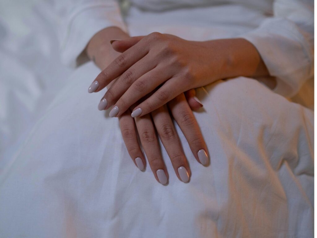manicure quiet luxury