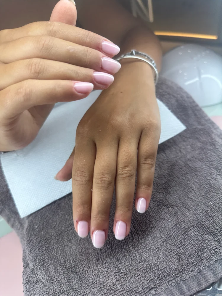 Smalto semipermanente