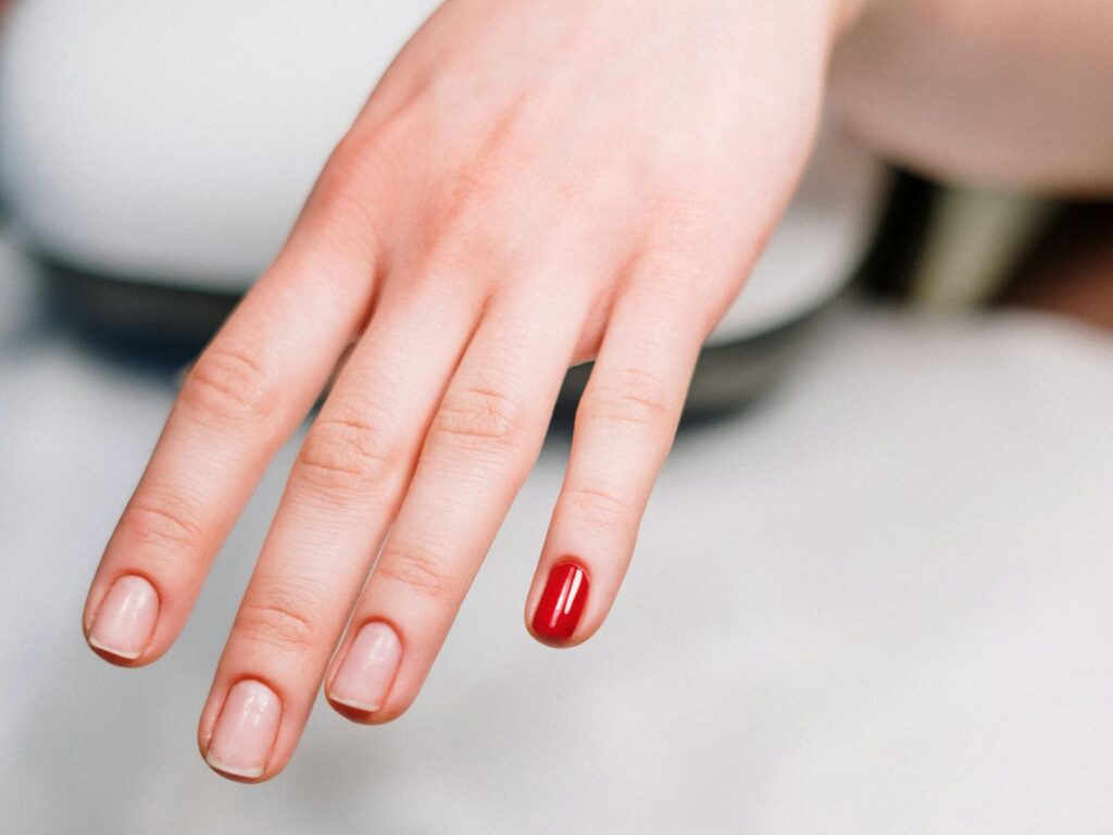 Togliere smalto semipermanente da sola