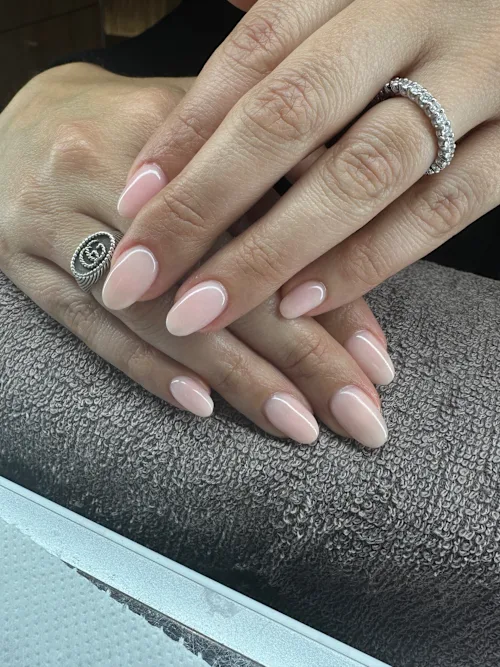 unghie incarnato olivastro: manicure perfetta