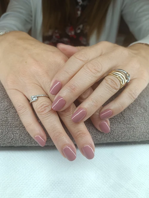 manicure ufficio: quale fare